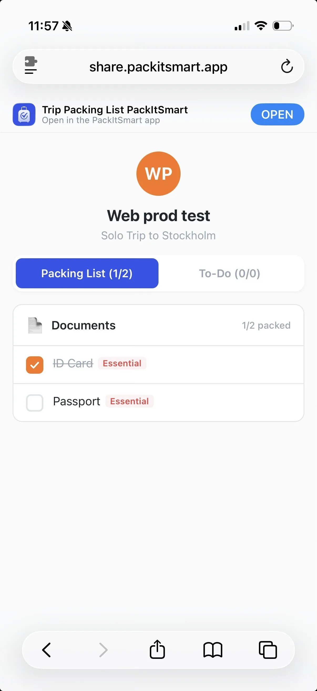 PackItSmart web member view in a mobile browser showing a shared packing list with checkable items on share.packitsmart.app